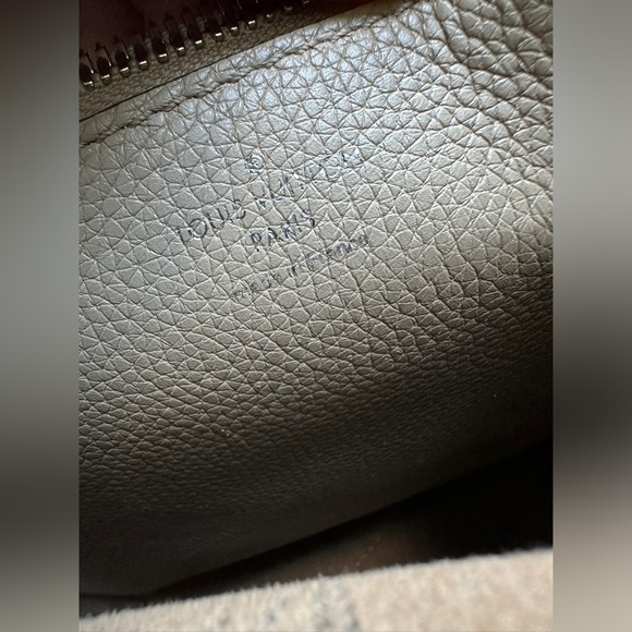 Louis Vuitton Muria bag - Picture 9 of 16